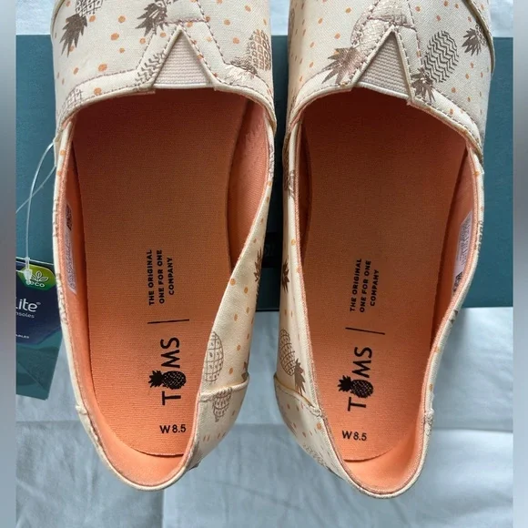 NWB - TOMS - Rose Gold Pineapple Print - 8.5 - Picture 7 of 8